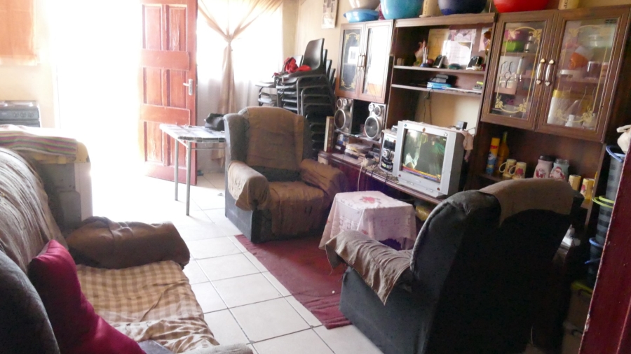 2 Bedroom Property for Sale in Mfuleni Western Cape